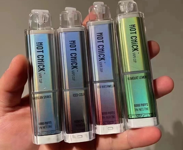 抽辣妹电子烟有危害吗，女神抽电子烟