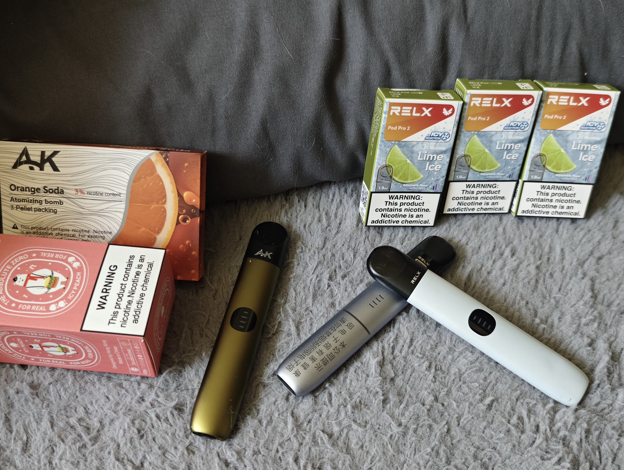 悦刻批发：打造健康烟草新选择，您生意的黄金机会