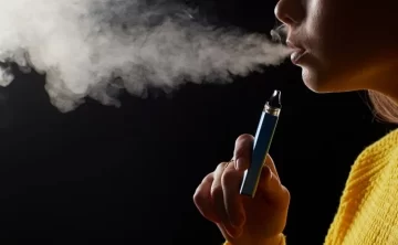 电子烟与年轻人呼吸问题有关